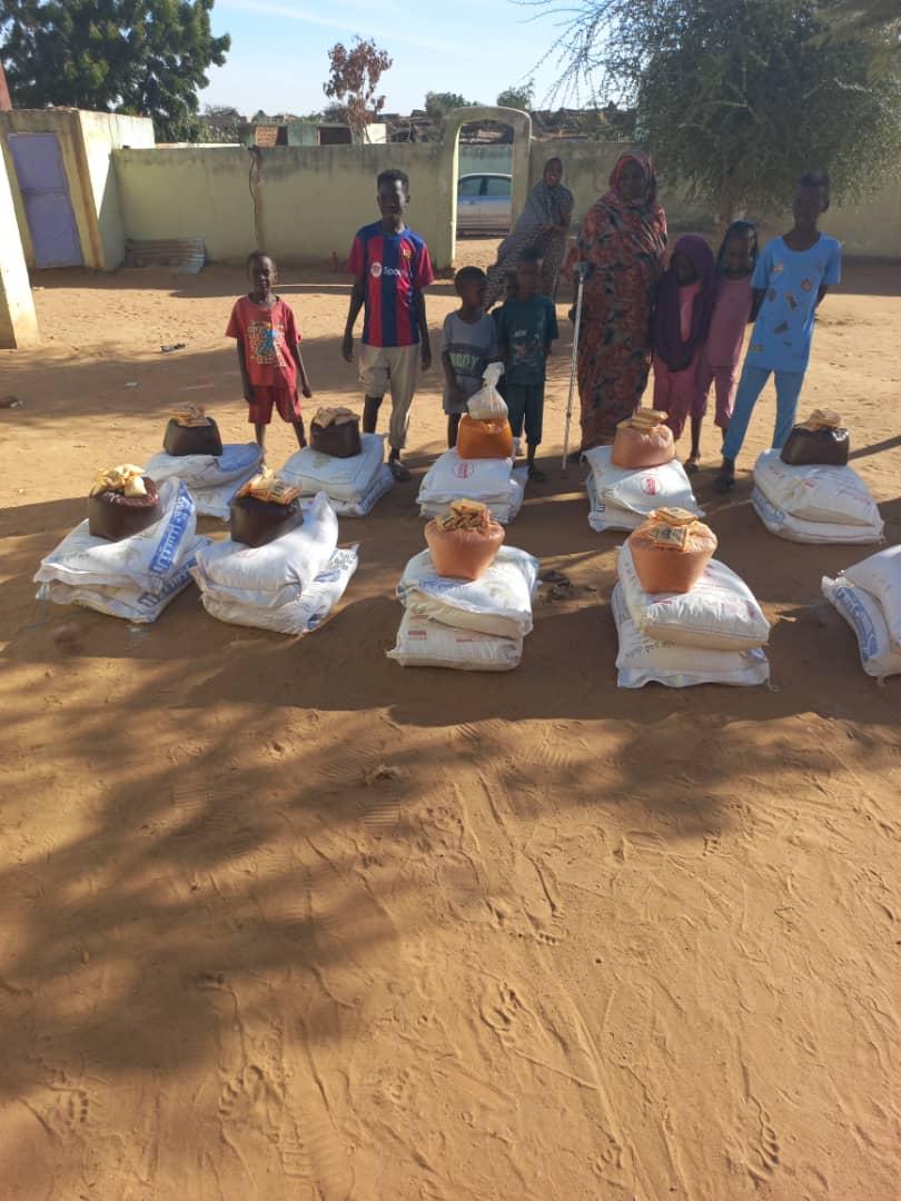 Distribution of food baskets for 11,640 HH in Alfasher and Zamzam IDPs Camp
